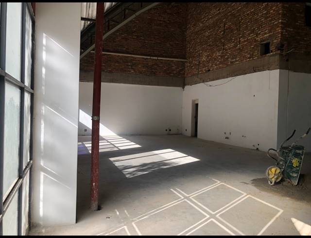 334M² RETAIL TO LET IN ROSEBANK